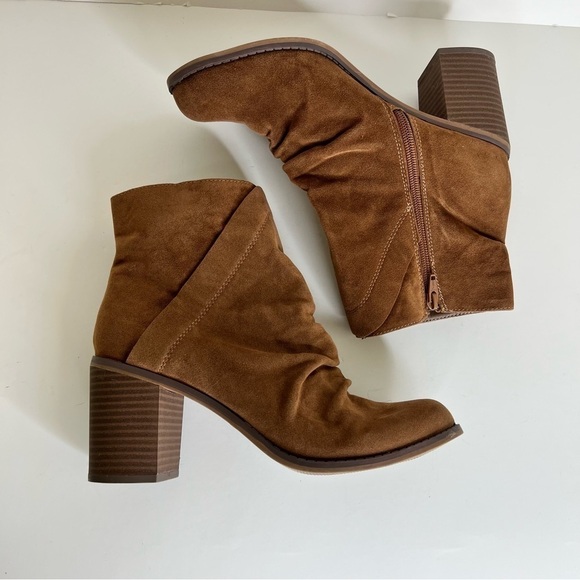 Target Shoes - Target Fall Ankle Booties Tan Suede 9.5